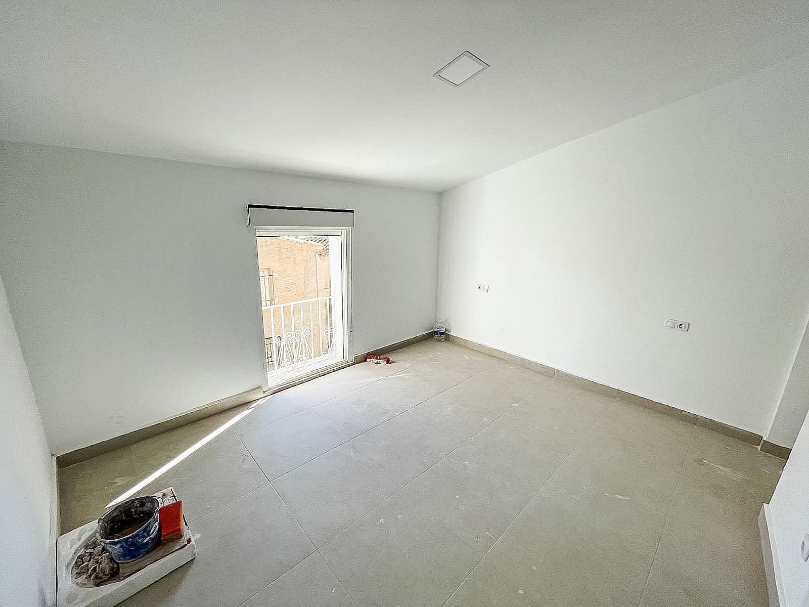 3 makuuhuone Omakotitalo myytävänä paikassa Pinoso mukana uima-altaan - 135 000 € (Ref: 9629646)