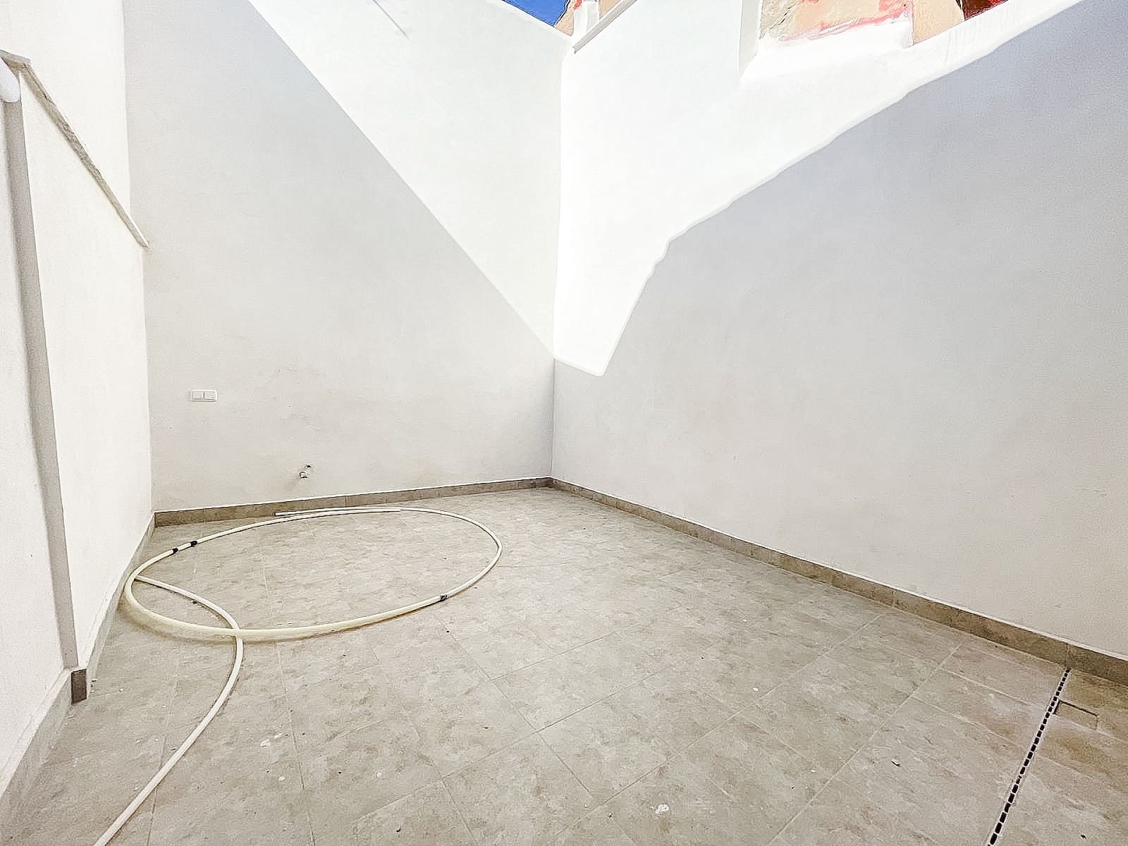 3 makuuhuone Omakotitalo myytävänä paikassa Pinoso mukana uima-altaan - 135 000 € (Ref: 9629646)