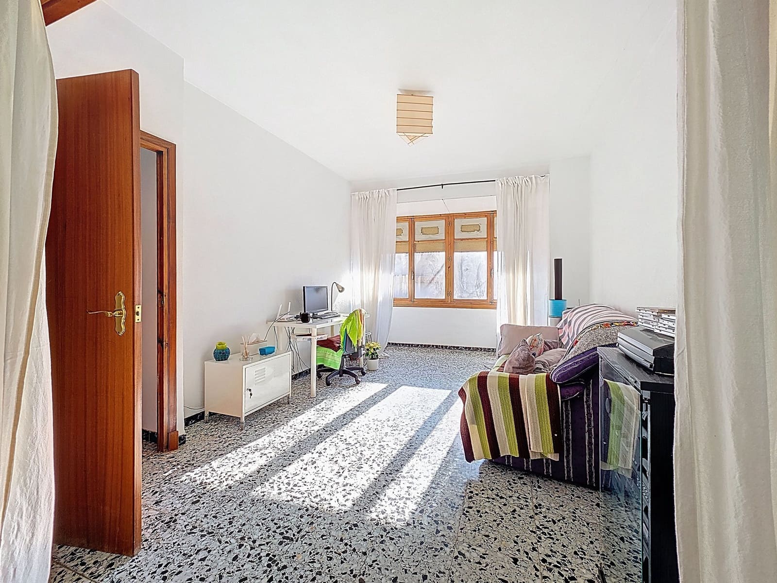 8 bedroom Townhouse for sale in Pinoso - € 179,950 (Ref: 9633901)