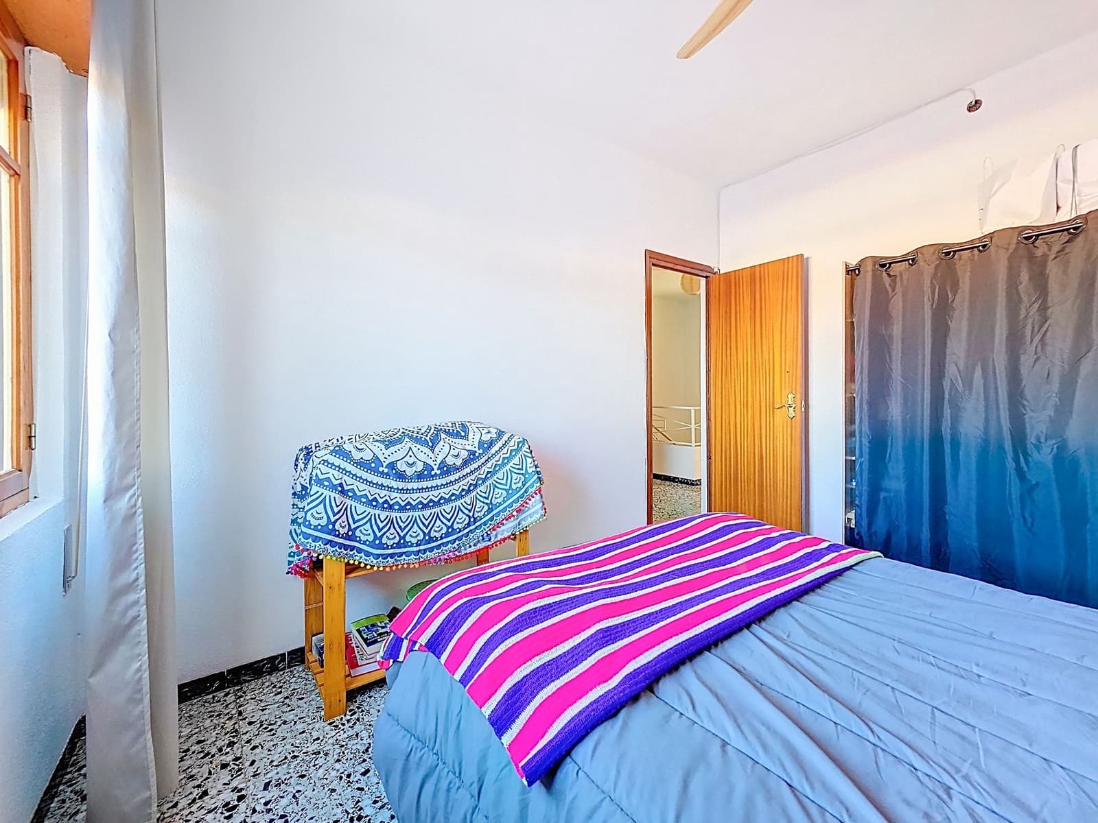 8 bedroom Townhouse for sale in Pinoso - € 179,950 (Ref: 9633901)