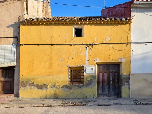 6 quarto Casa em Banda para venda em Torre del Rico, Jumilla com garagem - 69 950 € (Ref: 9633903)
