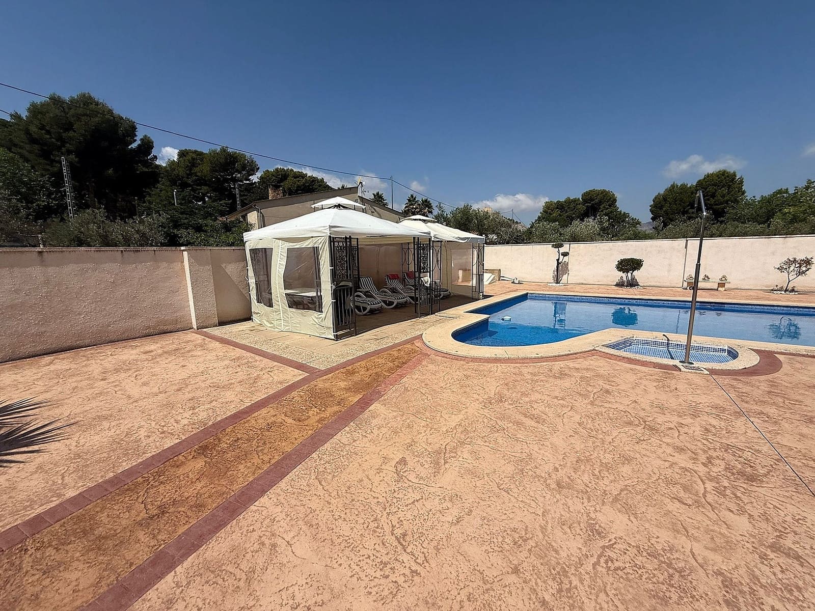 5 bedroom Finca/Country House for sale in Castalla with pool garage - € 325,000 (Ref: 9639084)