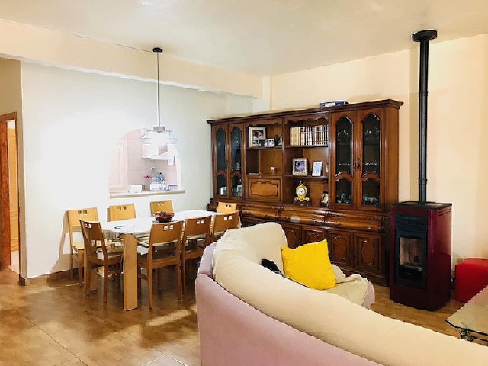 4 sypialnia Finka/Dom wiejski na sprzedaż w Yecla z basenem garażem - 275 000 € (Ref: 9639090)