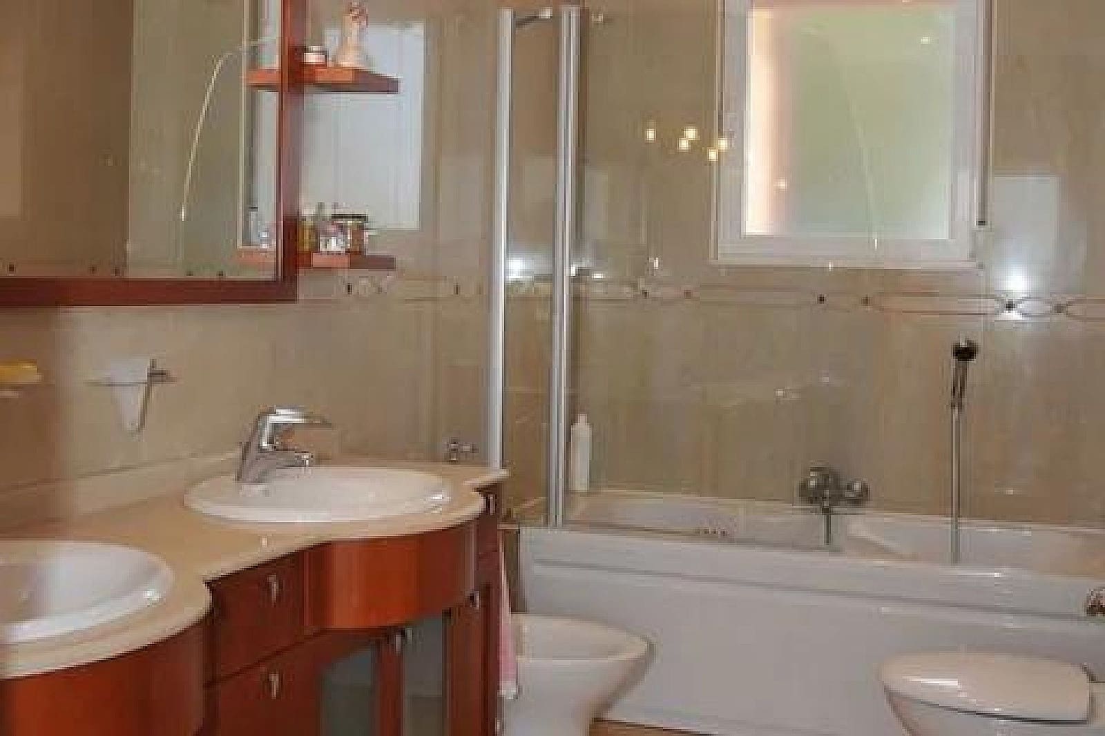 6 bedroom Finca/Country House for sale in Yecla with pool garage - € 550,000 (Ref: 9639091)