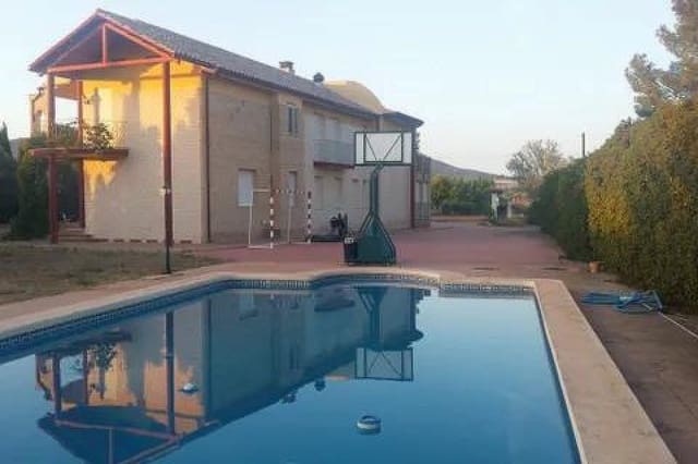 6 soverom Finca/Herregård til salgs i Yecla med svømmebasseng garasje - € 550 000 (Ref: 9639091)