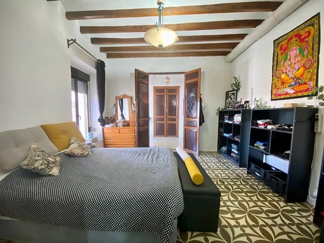 7 sypialnia Finka/Dom wiejski na sprzedaż w Yecla z basenem garażem - 139 000 € (Ref: 9639093)