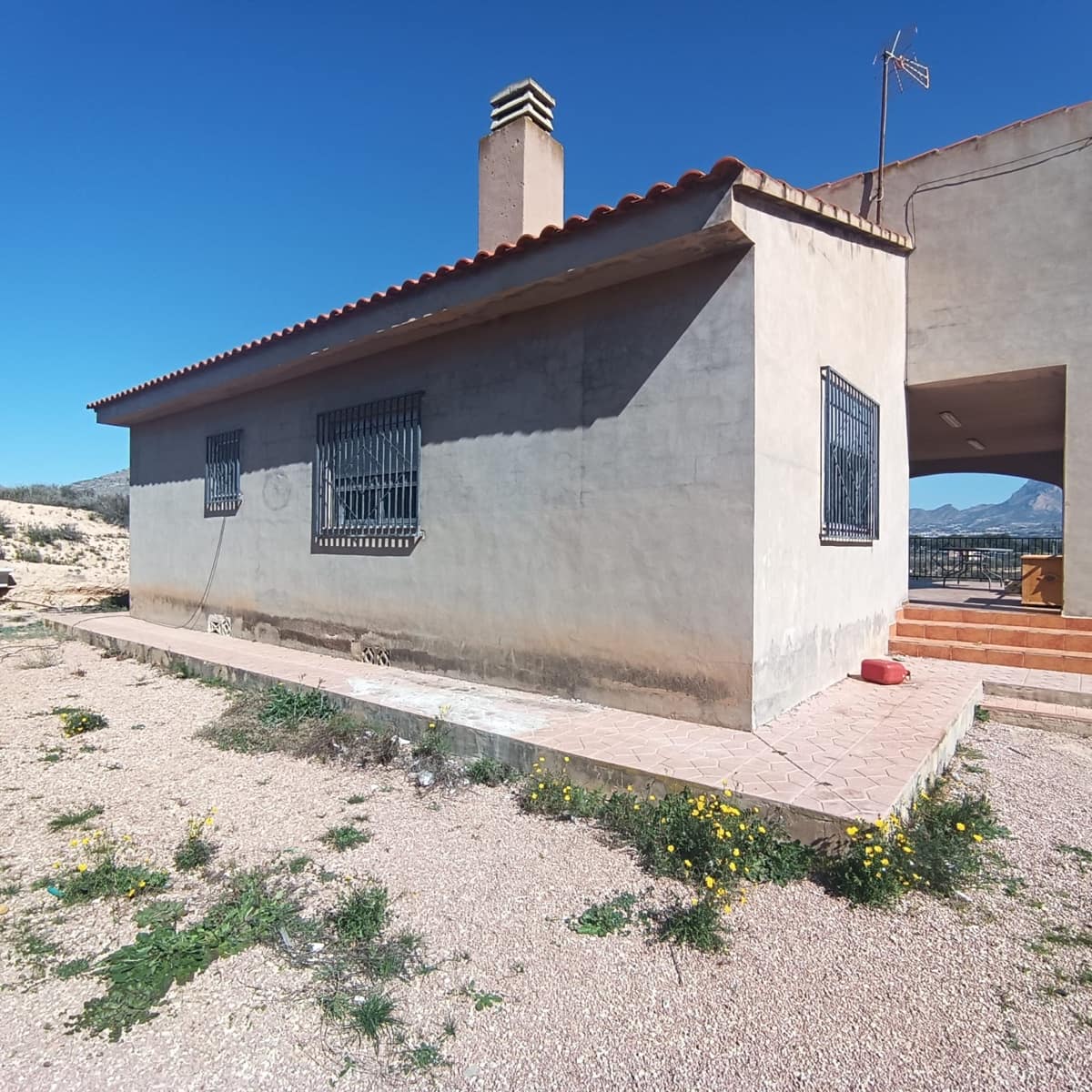 6 chambre Finca/Maison de Campagne à vendre à Elda avec piscine - 195 000 € (Ref: 9639099)