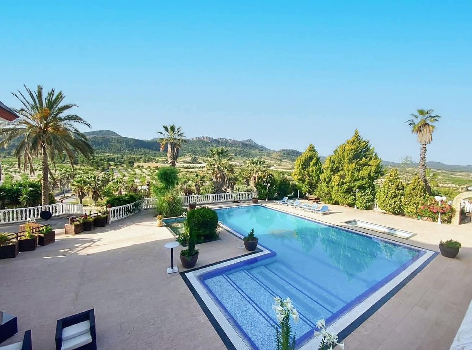 8 bedroom Finca/Country House for sale in Jumilla with pool - € 1,450,000 (Ref: 9639101)