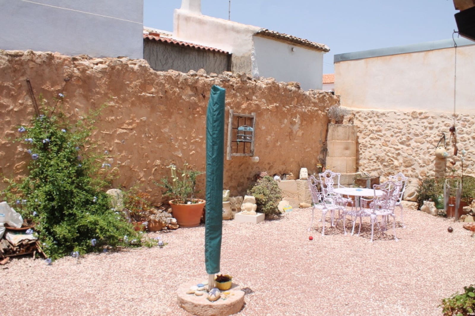 2 bedroom Finca/Country House for sale in Raspay with garage - € 199,995 (Ref: 9639103)