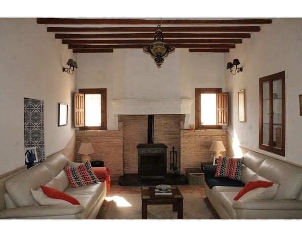 5 bedroom Finca/Country House for sale in Raspay, Yecla with pool garage - € 379,995 (Ref: 9639104)