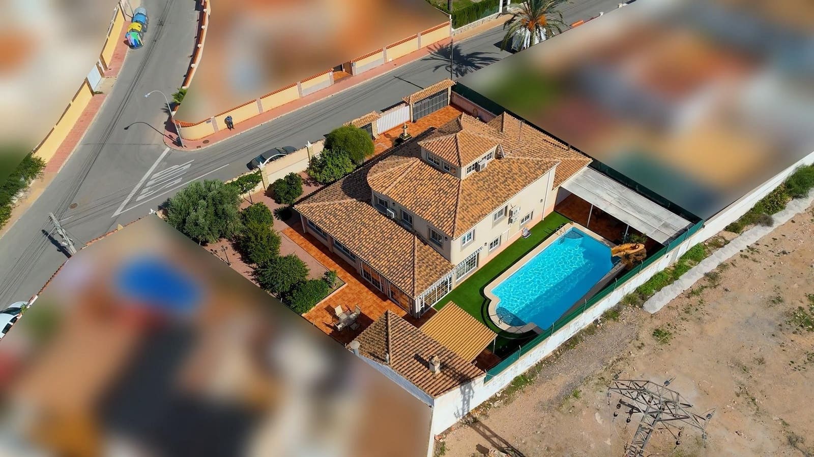 Chalet de 6 habitaciones en Torrevieja en venta con piscina garaje - 645.000 € (Ref: 9650697)