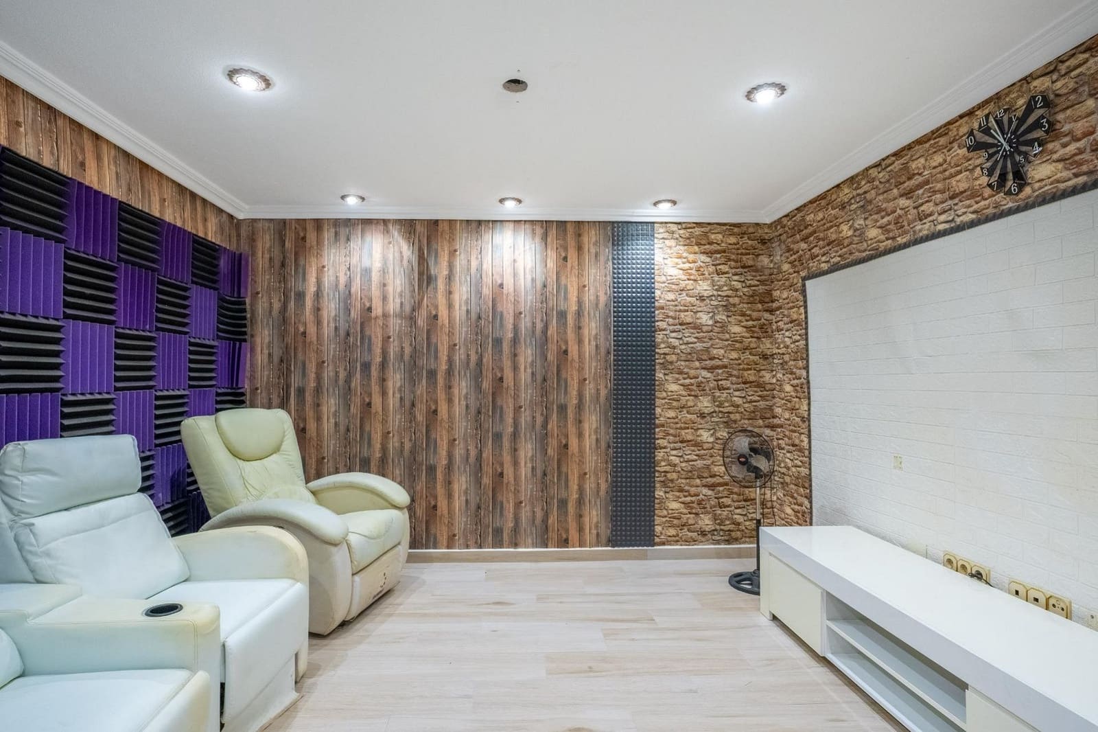 Chalet de 6 habitaciones en Torrevieja en venta con piscina garaje - 645.000 € (Ref: 9650697)