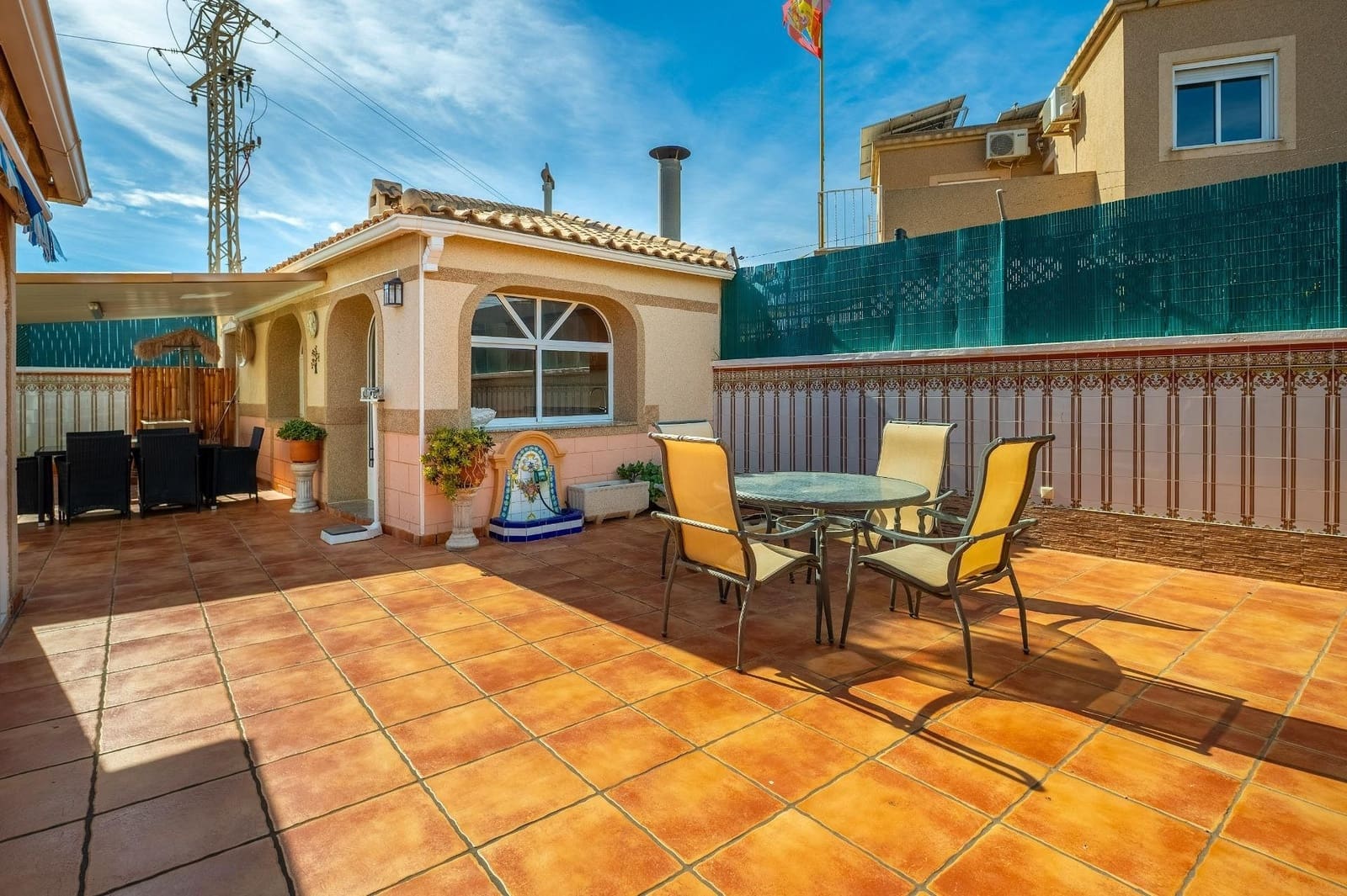 Chalet de 6 habitaciones en Torrevieja en venta con piscina garaje - 645.000 € (Ref: 9650697)