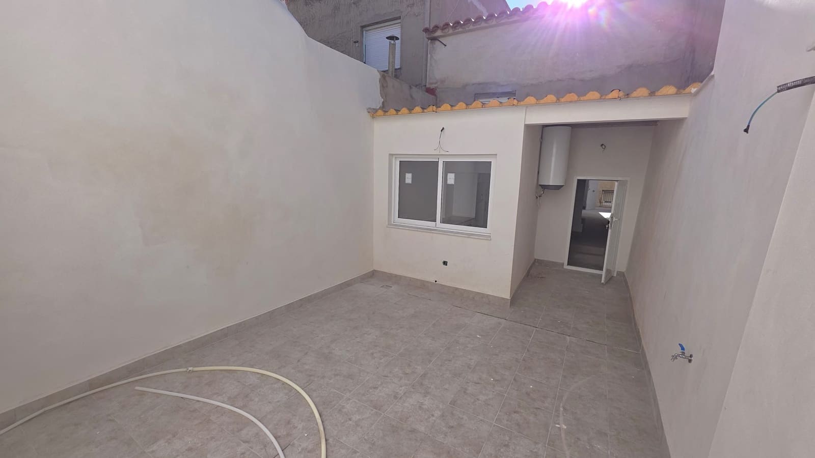 Casa de 3 habitaciones en Pinoso en venta - 135.000 € (Ref: 9650698)