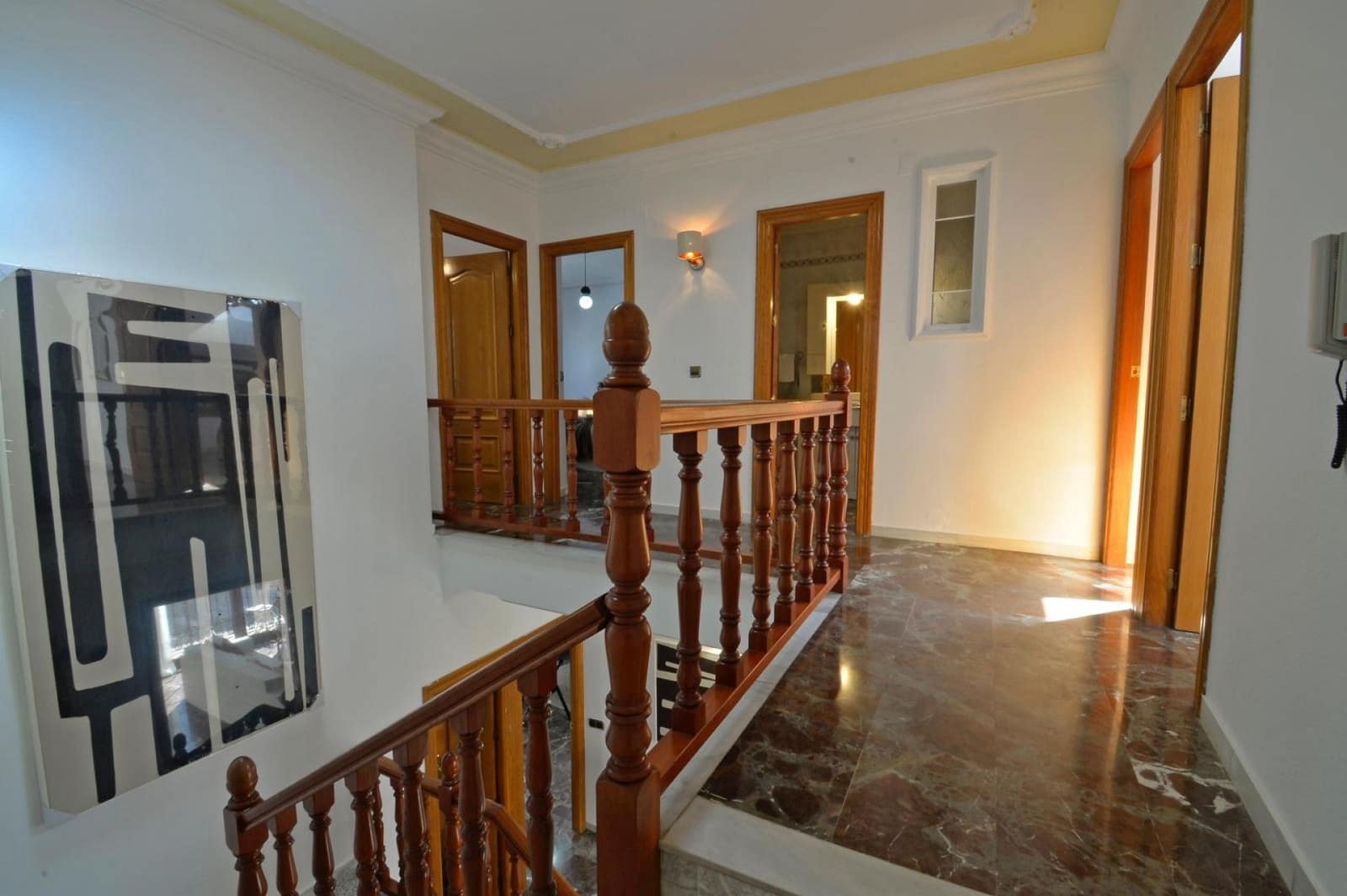 4 bedroom Townhouse for sale in Sax with garage - € 249,000 (Ref: 9650701)