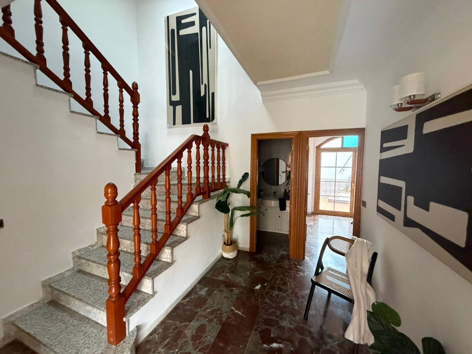 4 bedroom Townhouse for sale in Sax with garage - € 249,000 (Ref: 9650701)