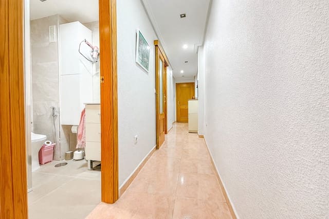 3 chambre Maison de Ville à vendre à San Vicente / Sant Vicent del Raspeig avec piscine garage - 235 000 € (Ref: 9650702)