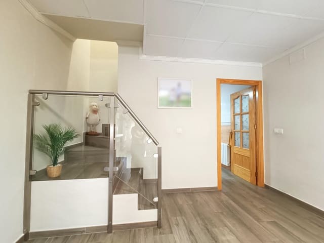 Casa de 5 habitaciones en Hondón de los Frailes en venta - 149.950 € (Ref: 9665199)