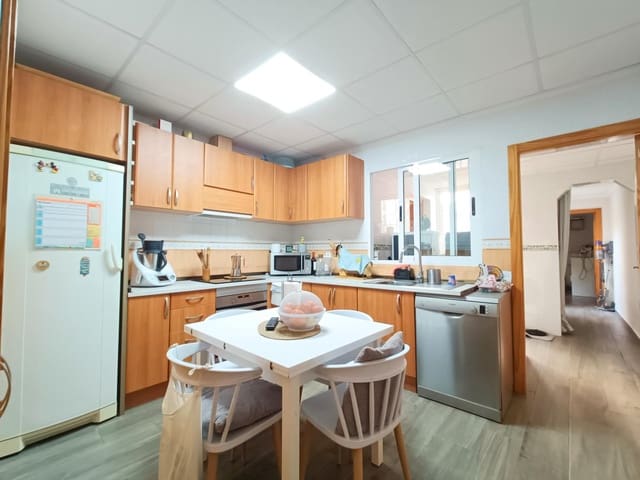 Casa de 5 habitaciones en Hondón de los Frailes en venta - 149.950 € (Ref: 9665199)