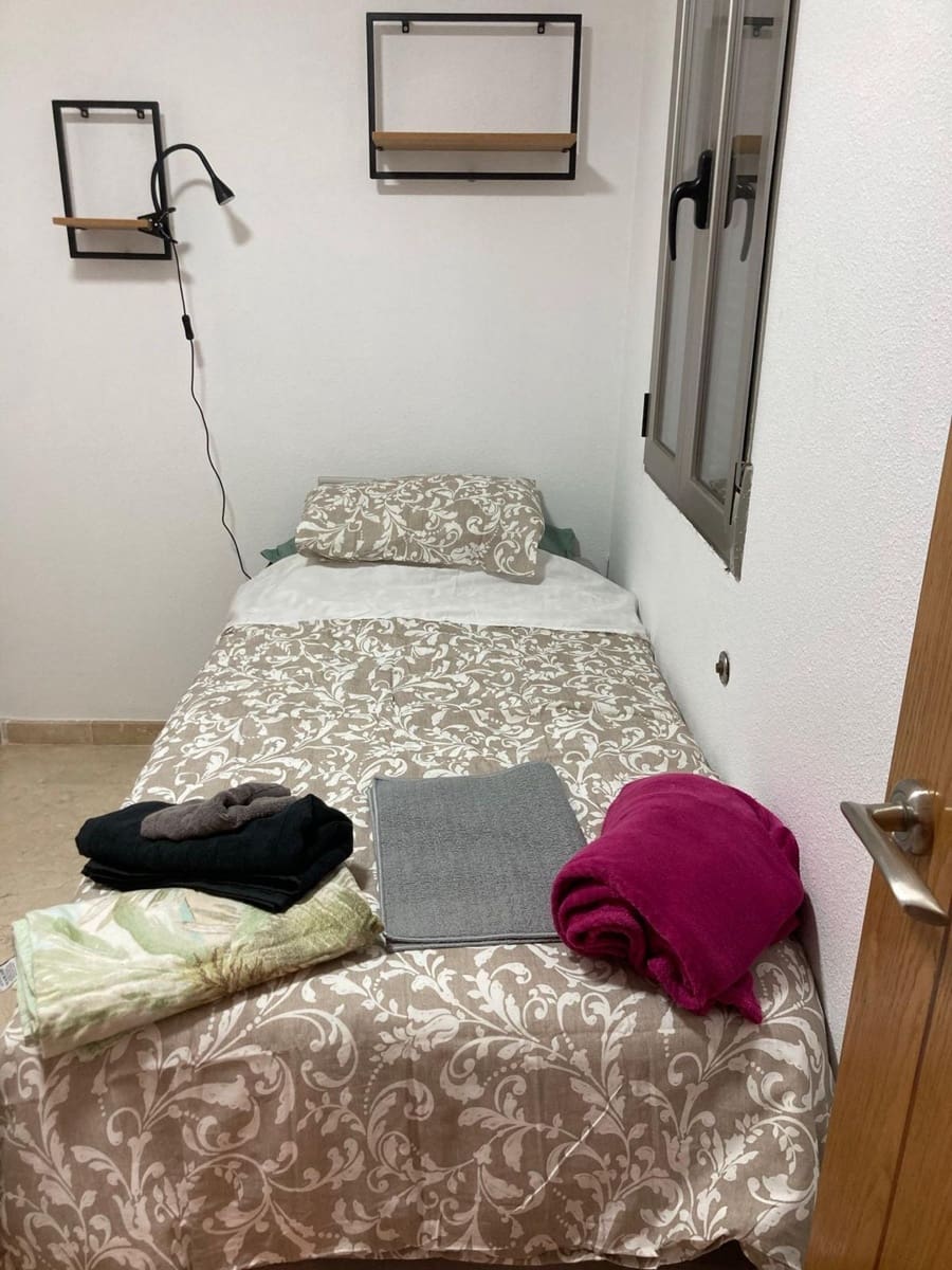 2 quarto Apartamento para venda em Pinoso com piscina - 79 995 € (Ref: 9669989)