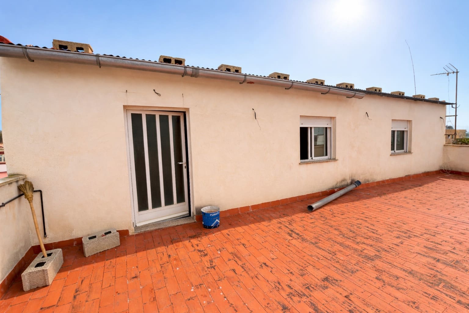 7 bedroom Townhouse for sale in La Murada - € 250,000 (Ref: 9669993)