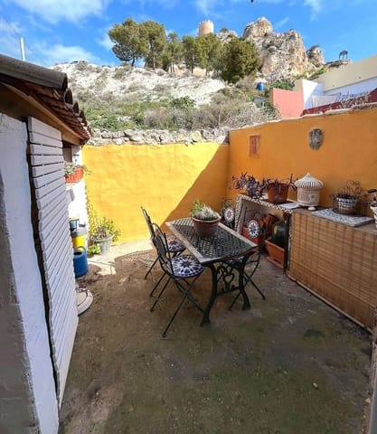 Casa de 2 habitaciones en Castalla en venta - 64.999 € (Ref: 9679491)