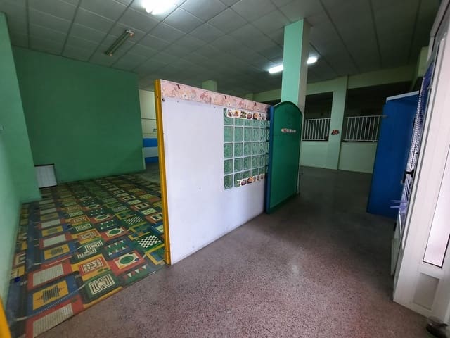 Commercial for sale in Petrel / Petrer - € 67,000 (Ref: 9683298)