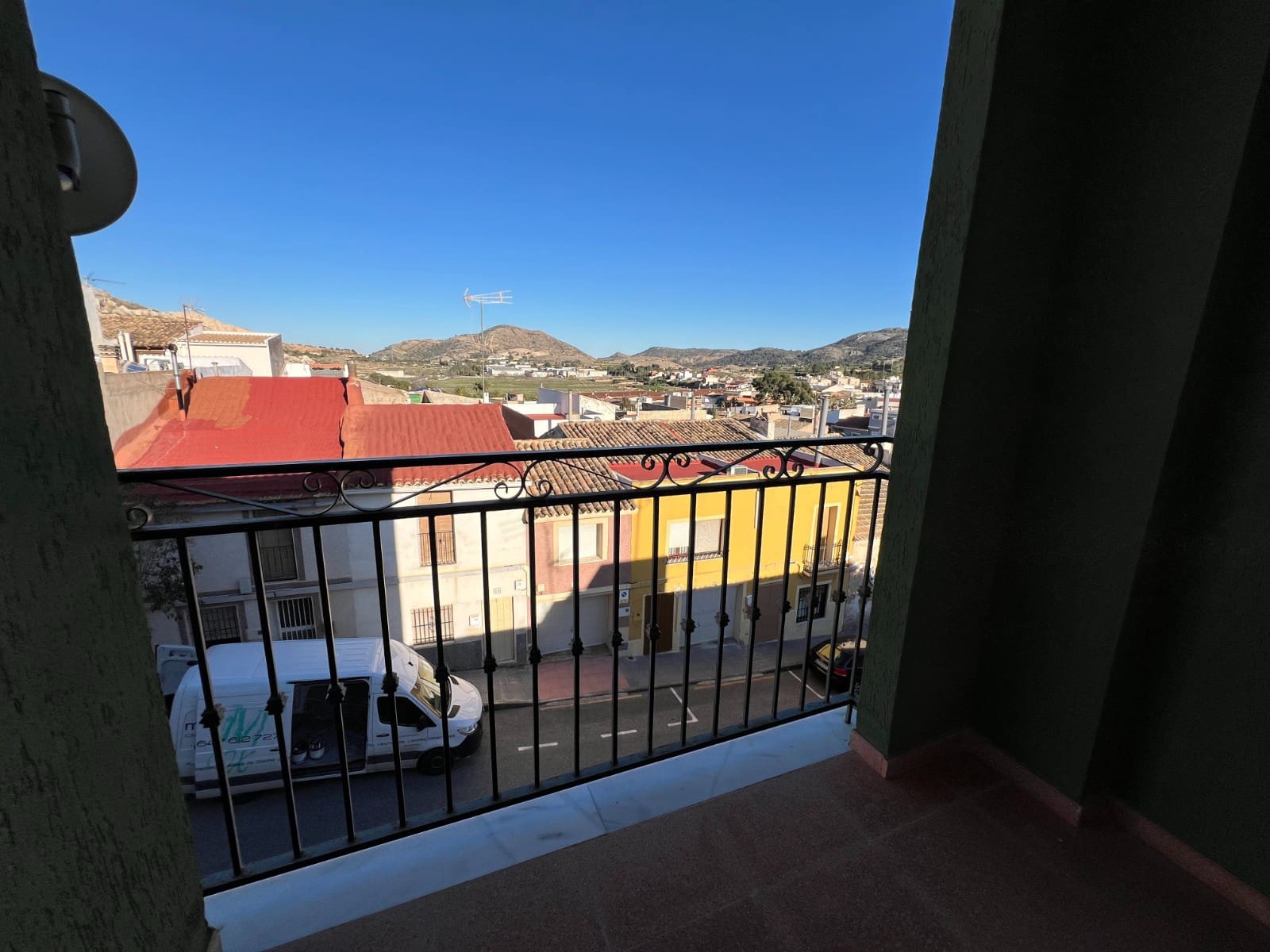 3 bedroom Townhouse for sale in Hondon de las Nieves with garage - € 171,000 (Ref: 9694723)