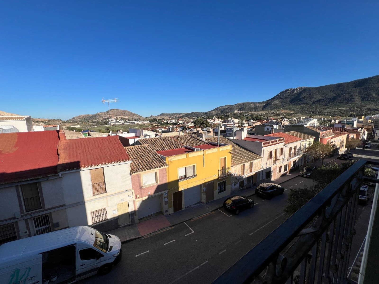 3 bedroom Townhouse for sale in Hondon de las Nieves with garage - € 171,000 (Ref: 9694723)