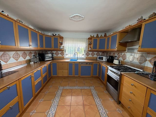 7 quarto Quinta/Casa Rural para venda em Jumilla com piscina - 395 000 € (Ref: 9694724)