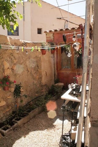 2 bedroom Finca/Country House for sale in Torre del Rico, Jumilla - € 75,000 (Ref: 9694726)