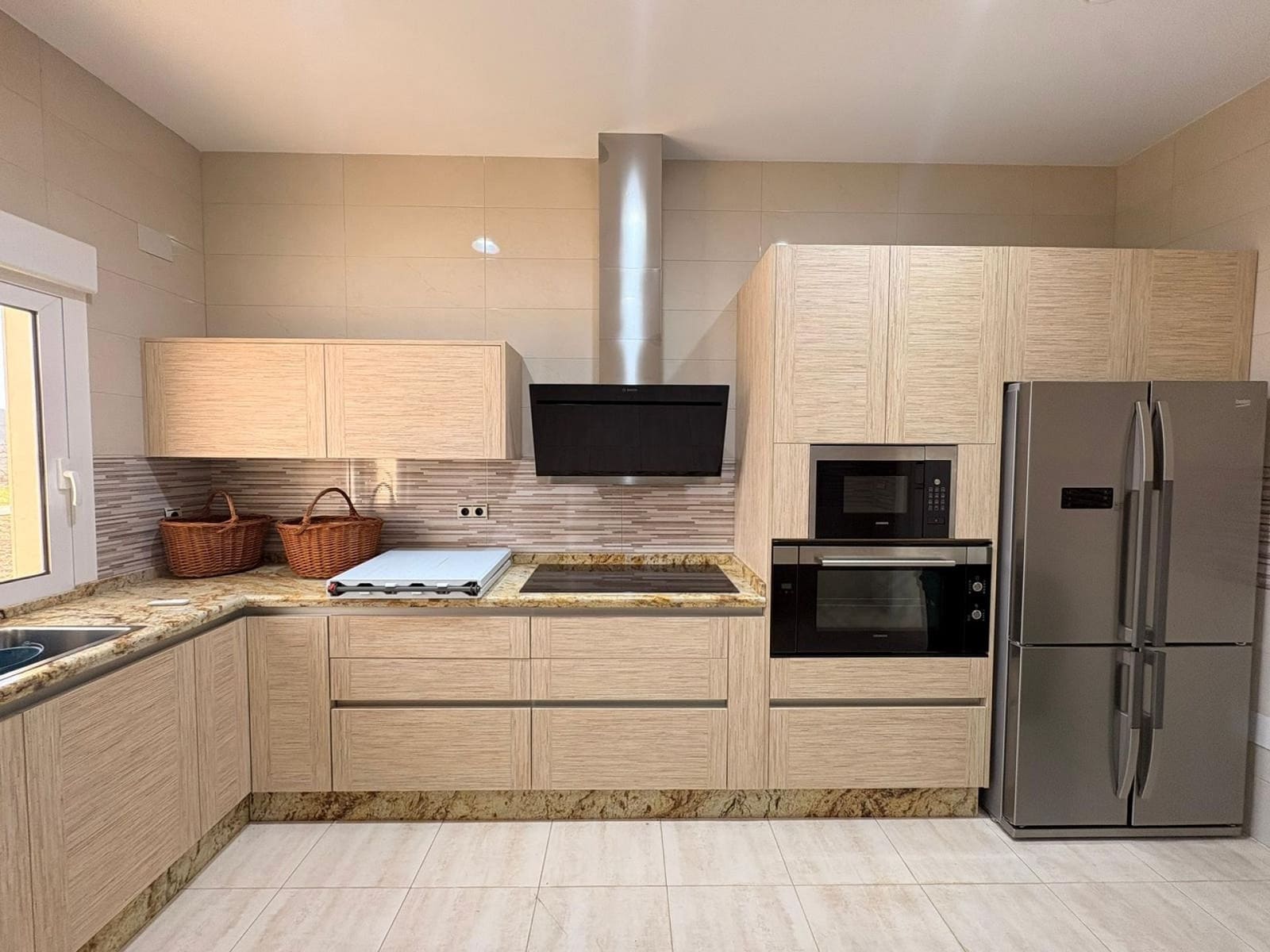 4 slaapkamer Villa te koop in Pinoso - € 650.000 (Ref: 9700444)