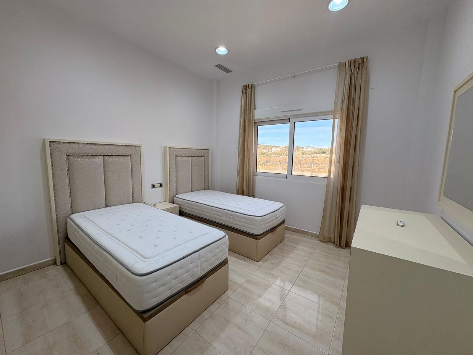 4 slaapkamer Villa te koop in Pinoso - € 650.000 (Ref: 9700444)