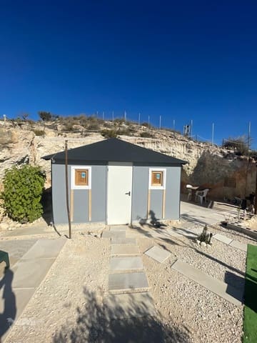 Rakentamaton maa myytävänä paikassa Culebron, Pinoso - 50 000 € (Ref: 9707985)