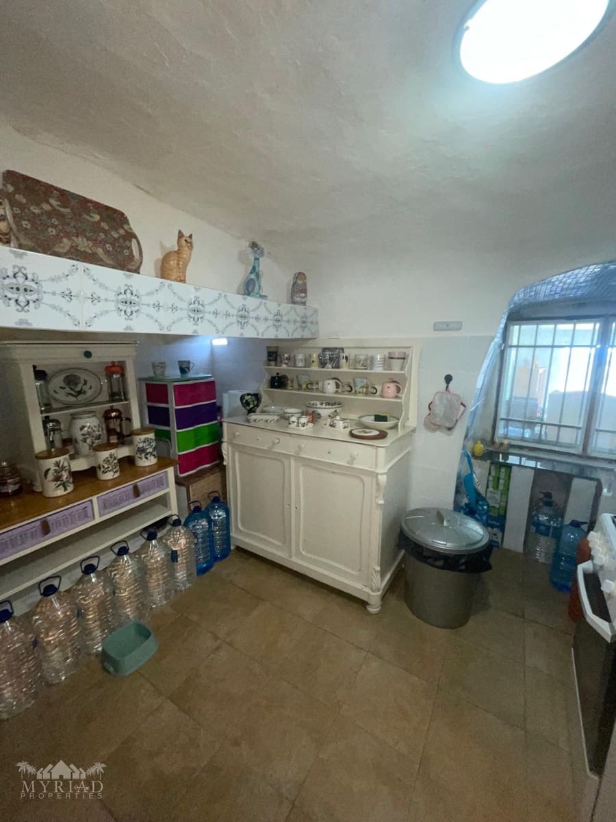 3 camera da letto Casa Grotta in vendita in Pinoso - 135.995 € (Rif: 9707986)