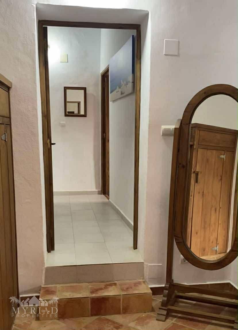 5 bedroom Finca/Country House for sale in Yecla with pool - € 340,000 (Ref: 9707988)