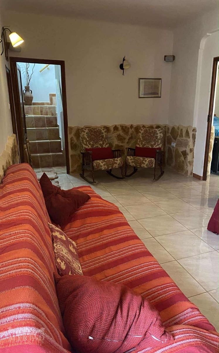 5 bedroom Finca/Country House for sale in Yecla with pool - € 340,000 (Ref: 9707988)