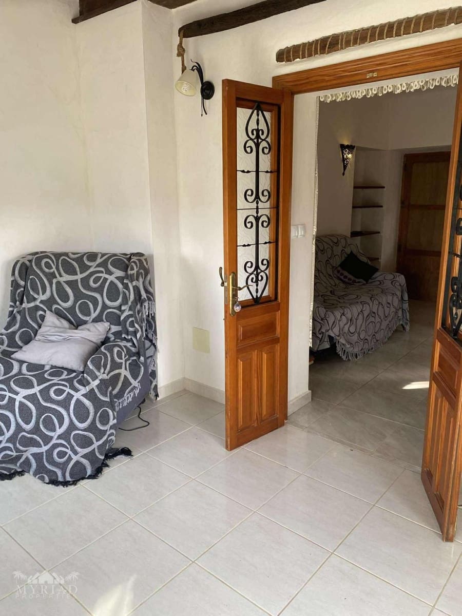 5 bedroom Finca/Country House for sale in Yecla with pool - € 340,000 (Ref: 9707988)