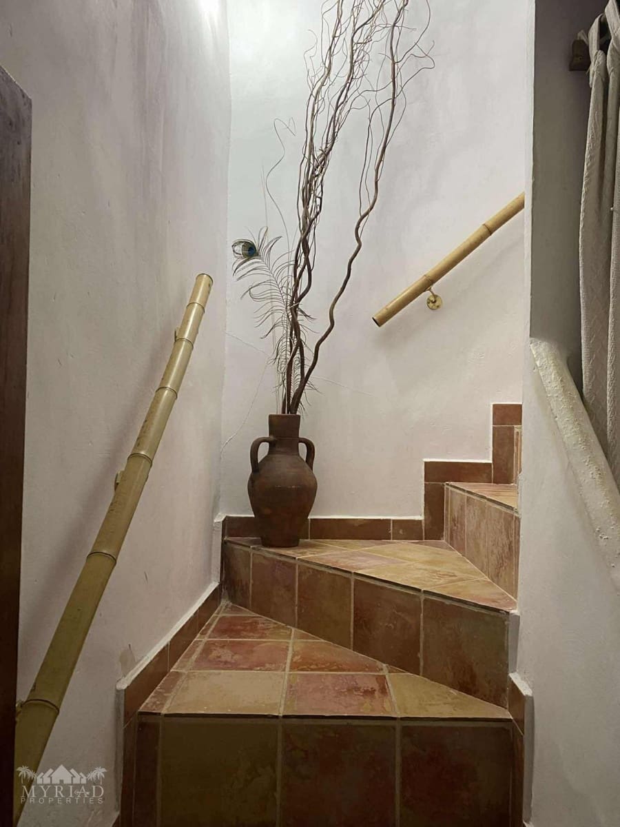 5 bedroom Finca/Country House for sale in Yecla with pool - € 340,000 (Ref: 9707988)