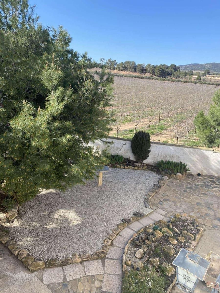 5 bedroom Finca/Country House for sale in Yecla with pool - € 340,000 (Ref: 9707988)