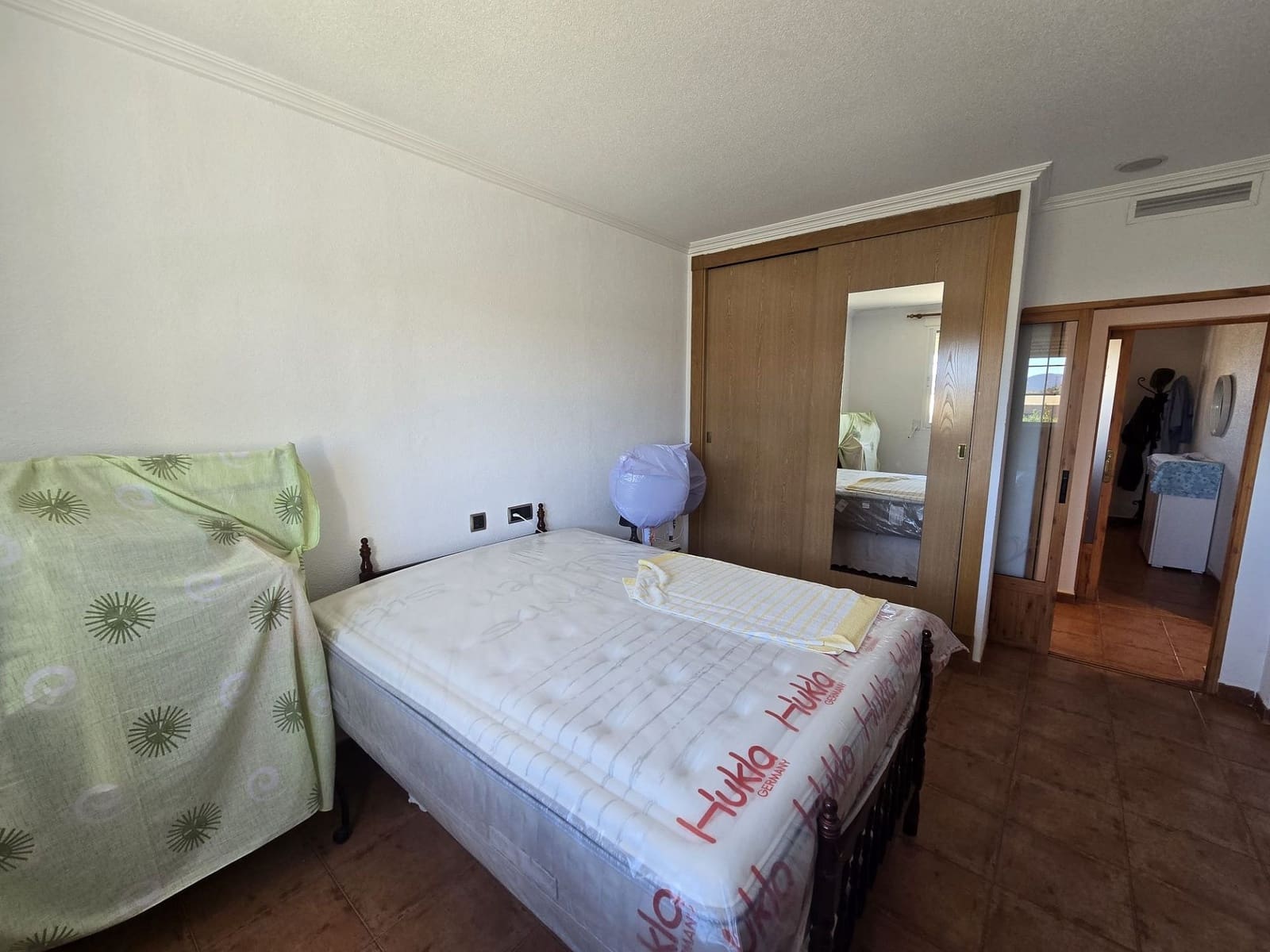 8 bedroom Villa for sale in Sax with pool garage - € 599,950 (Ref: 9713535)