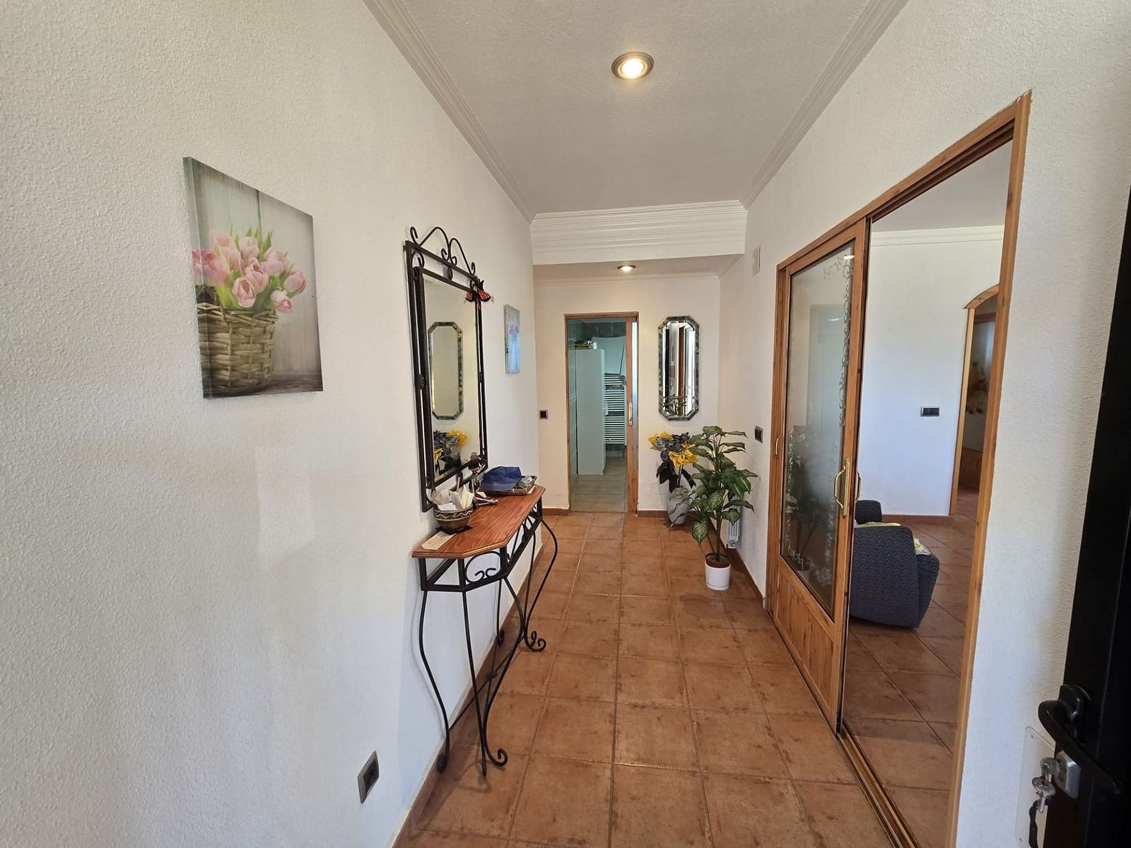 8 bedroom Villa for sale in Sax with pool garage - € 599,950 (Ref: 9713535)