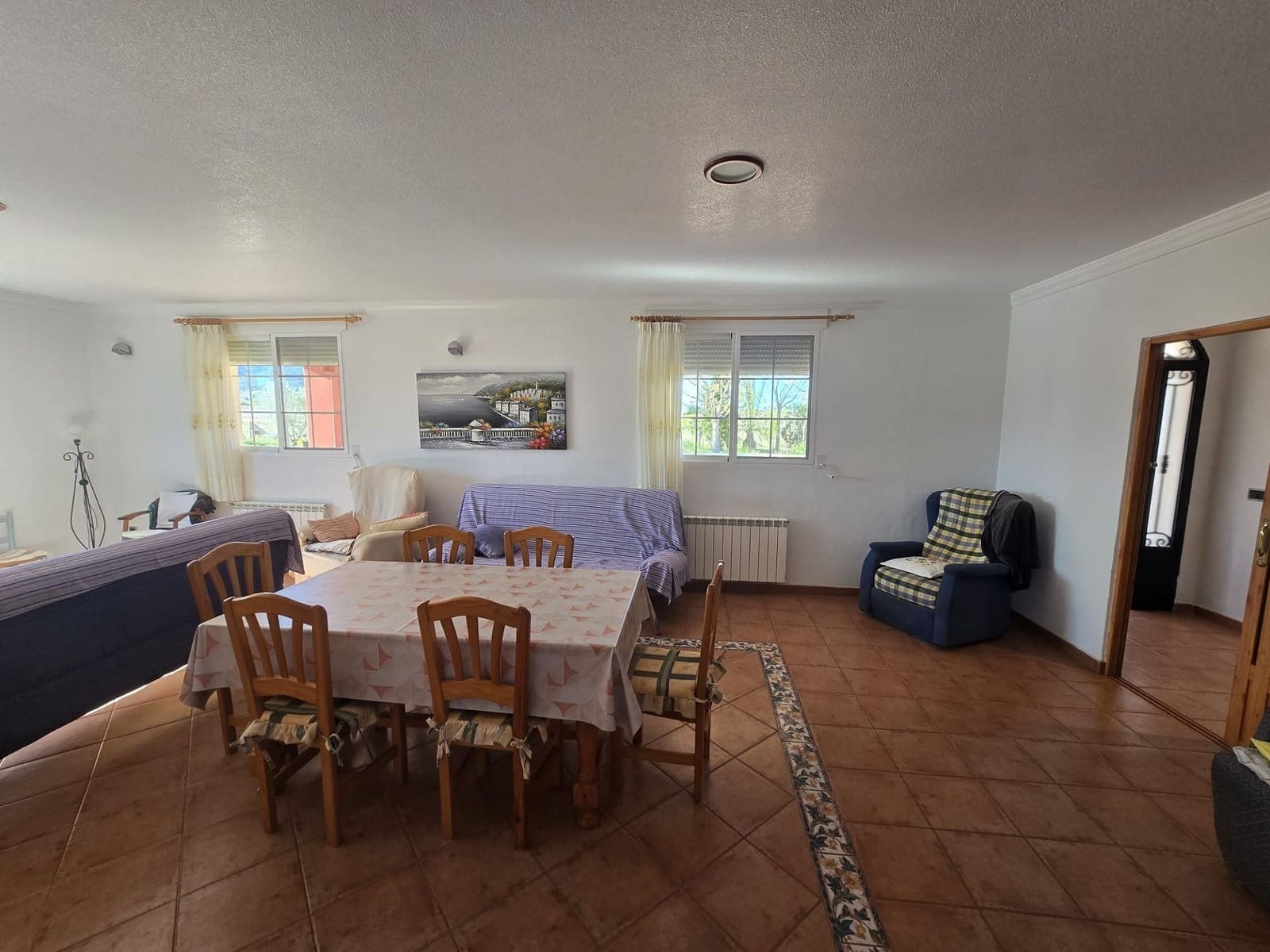 8 bedroom Villa for sale in Sax with pool garage - € 599,950 (Ref: 9713535)