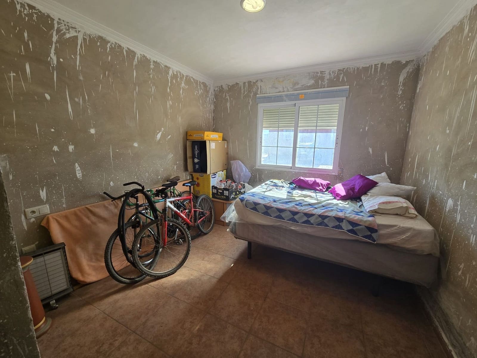 8 bedroom Villa for sale in Sax with pool garage - € 599,950 (Ref: 9713535)