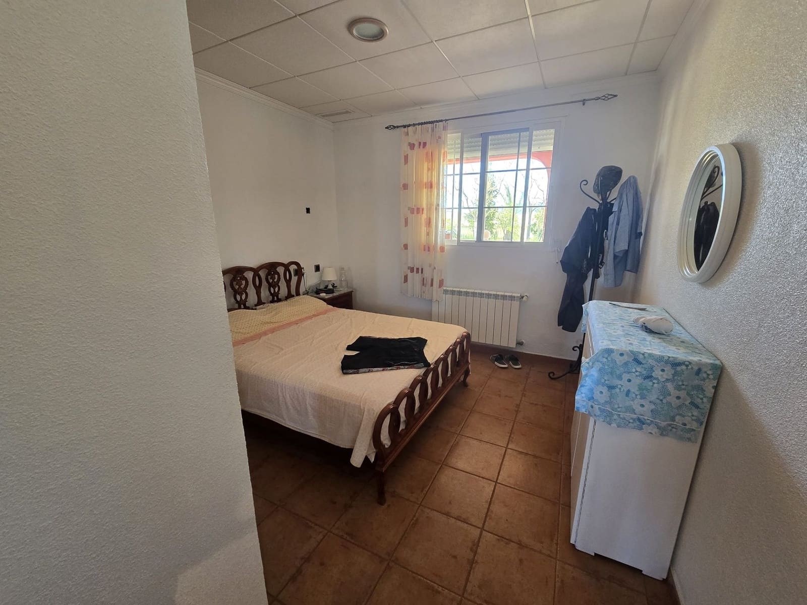 8 bedroom Villa for sale in Sax with pool garage - € 599,950 (Ref: 9713535)