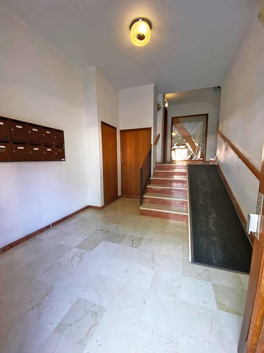 3 bedroom Apartment for sale in Pinoso with pool - € 120,000 (Ref: 9714538)