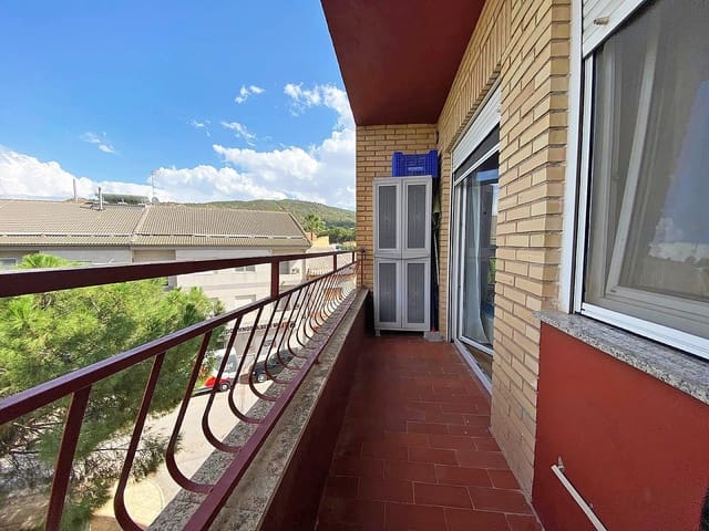 3 bedroom Apartment for sale in Pinoso with pool - € 120,000 (Ref: 9714538)