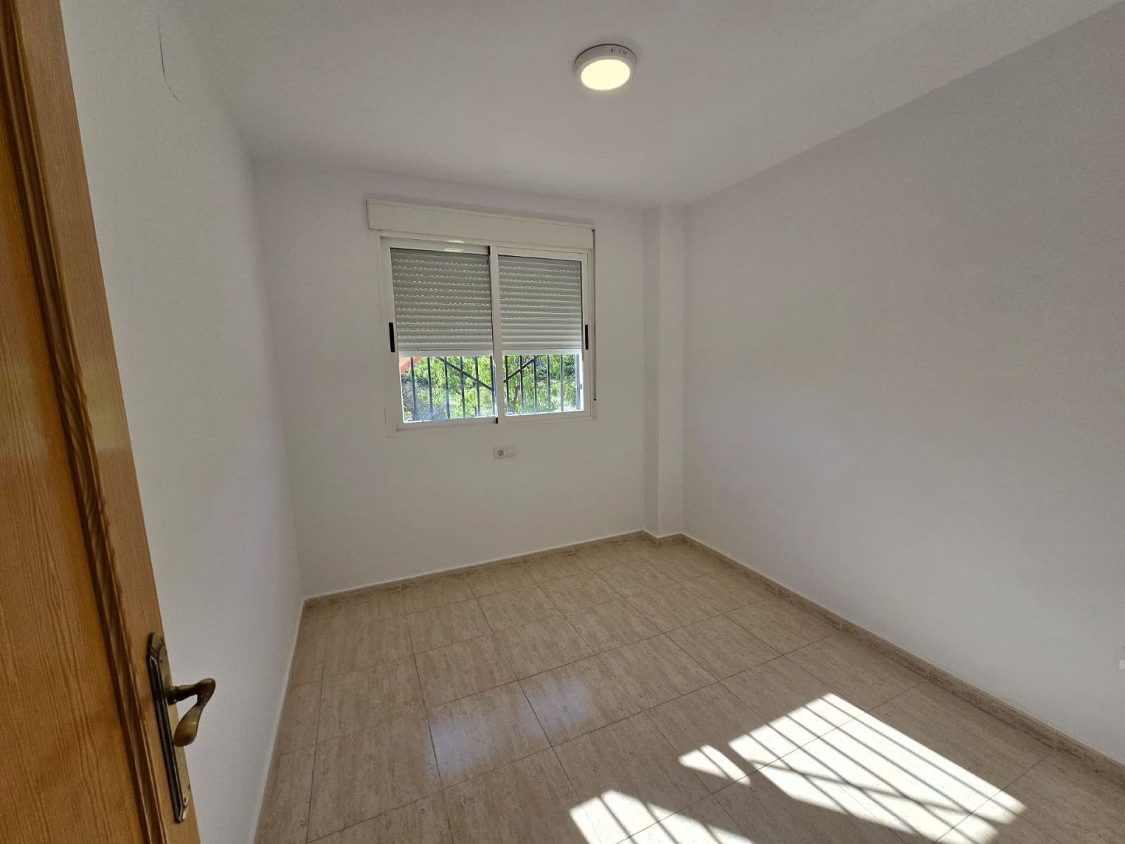 4 bedroom Townhouse for sale in Salinas with garage - € 119,000 (Ref: 9739274)