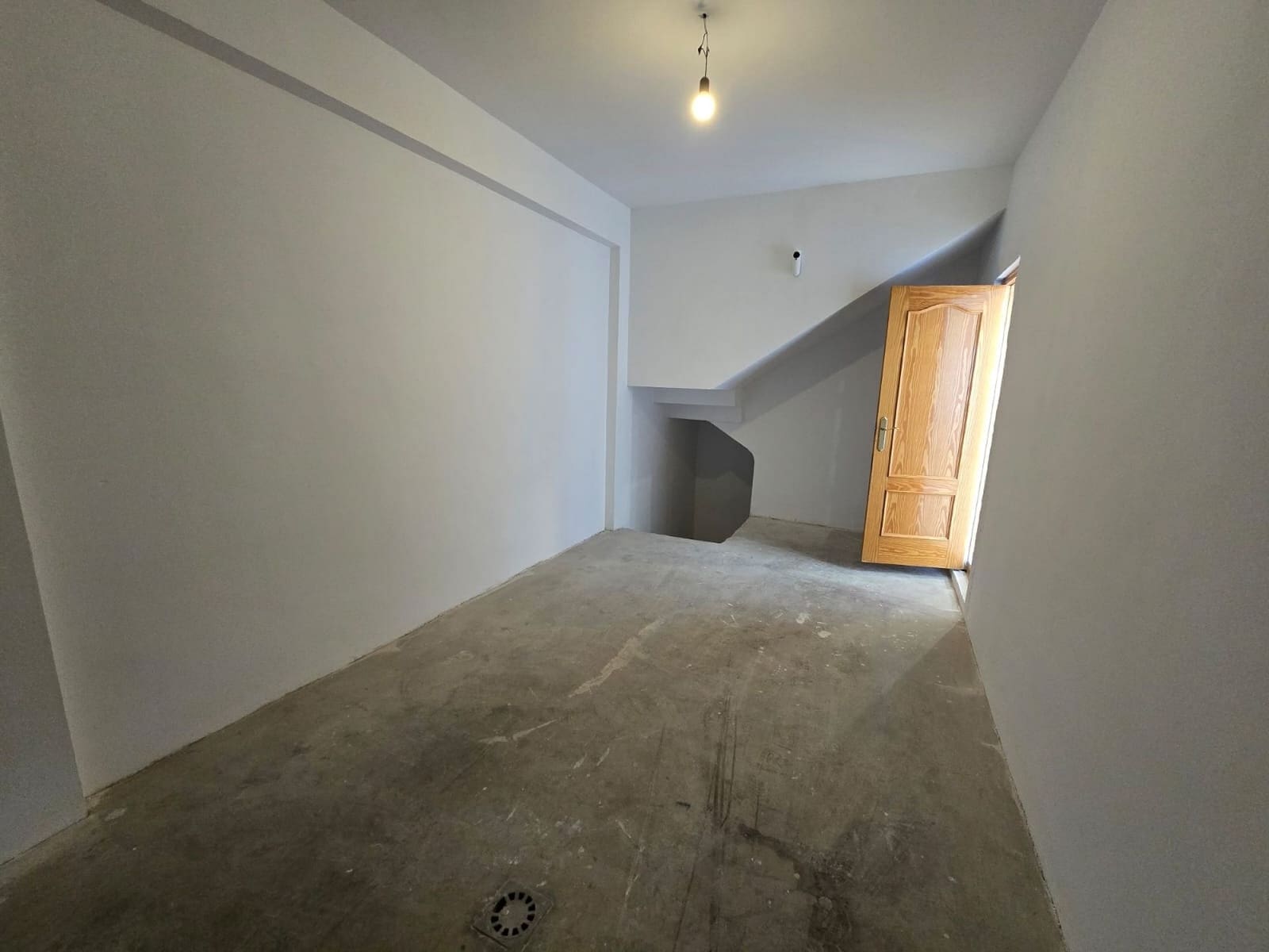 4 bedroom Townhouse for sale in Salinas with garage - € 119,000 (Ref: 9739274)
