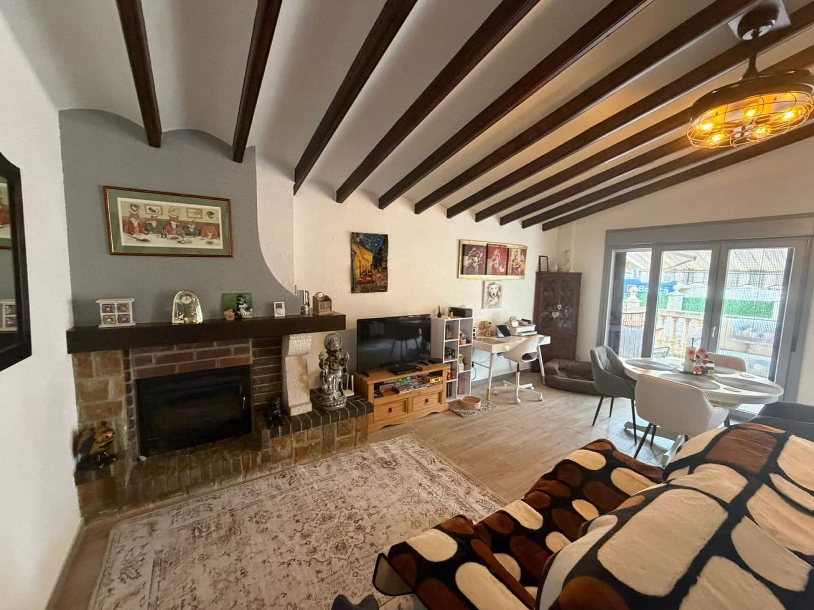 6 bedroom Villa for sale in Petrel / Petrer with pool garage - € 495,000 (Ref: 9741498)